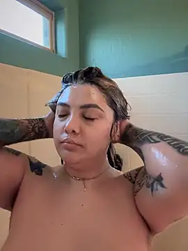 nativepumpkin95 online show from 4, 1, 2025