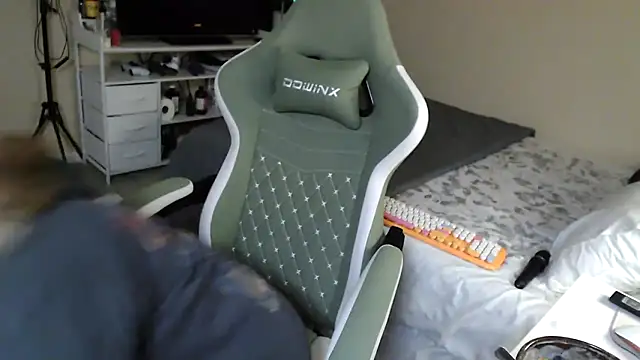 nativepumpkin95 online show from 11, 1, 2025