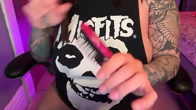 nativepumpkin95 online show from 8, 3, 2026