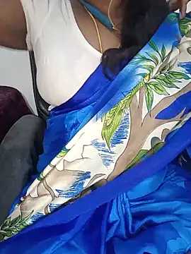 Snapshot of Tamil-hotwife chatting on 17, 6, 2026 Tamil-hotwife online show from 17, 6, 2026