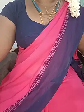 Snapshot of Tamil-hotwife chatting on 18, 6, 2026 Tamil-hotwife online show from 18, 6, 2026