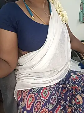Snapshot of Tamil-hotwife chatting on 5, 7, 2026 Tamil-hotwife online show from 5, 7, 2026