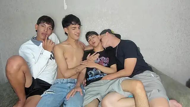 pelusos mens online show from 20, 5, 2026