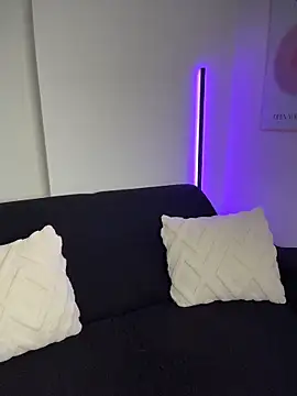 Sara mocca  online show from 13, 2, 2026