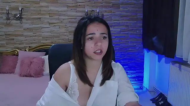 Snapshot of PlayfulElla chatting on 6, 12, 2024 PlayfulElla online show from 6, 12, 2024