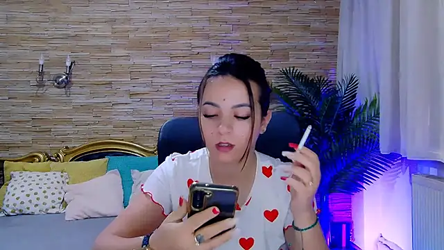 Snapshot of PlayfulElla chatting on 21, 2, 2025 PlayfulElla online show from 21, 2, 2025