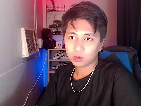 khael moreno online show from 5, 12, 2025