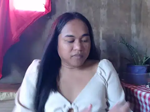 Snapshot of bettina_love chatting on 9, 9, 2025 bettina love online show from 9, 9, 2025