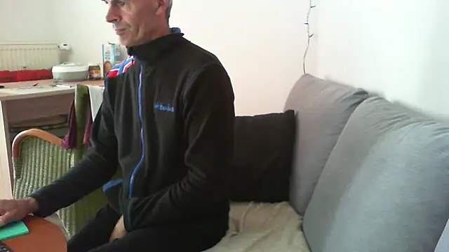 Manuchao 666 online show from 10, 6, 2026