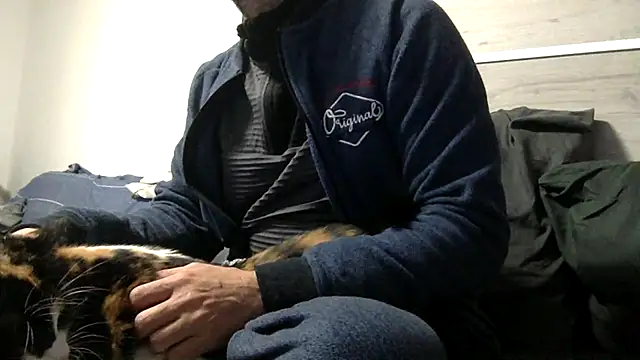 curioushetero online show from 30, 1, 2025