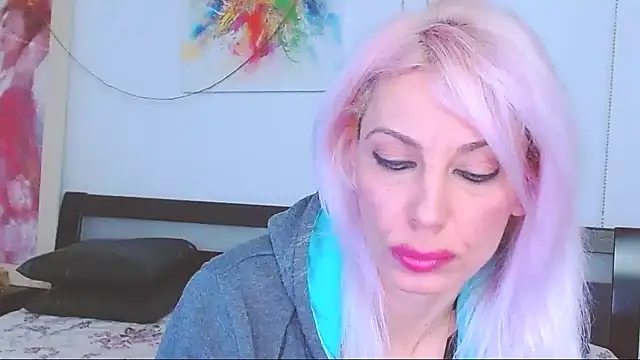 Snapshot of HoneyLara chatting on 11, 2, 2025 HoneyLara online show from 11, 2, 2025