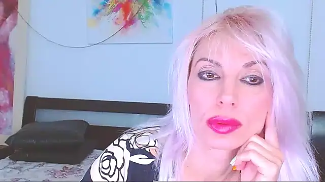 Snapshot of HoneyLara chatting on 14, 2, 2025 HoneyLara online show from 14, 2, 2025