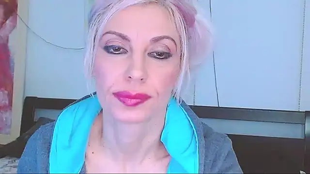 Snapshot of HoneyLara chatting on 15, 2, 2025 HoneyLara online show from 15, 2, 2025