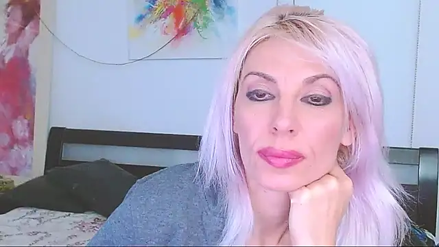 Snapshot of HoneyLara chatting on 19, 2, 2025 HoneyLara online show from 19, 2, 2025