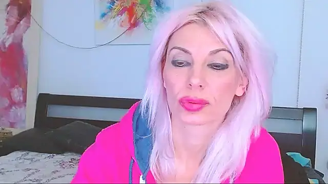 Snapshot of HoneyLara chatting on 20, 2, 2025 HoneyLara online show from 20, 2, 2025