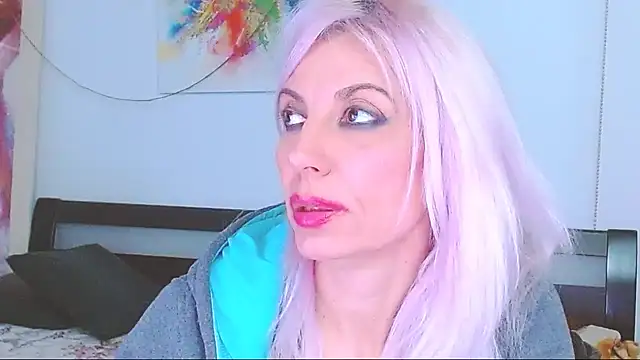 Snapshot of HoneyLara chatting on 25, 2, 2025 HoneyLara online show from 25, 2, 2025