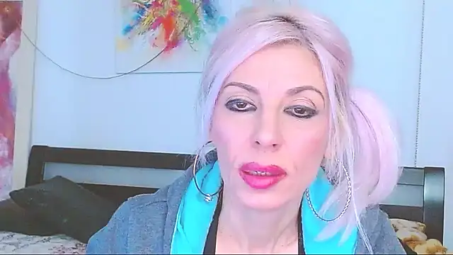 Snapshot of HoneyLara chatting on 25, 2, 2025 HoneyLara online show from 25, 2, 2025