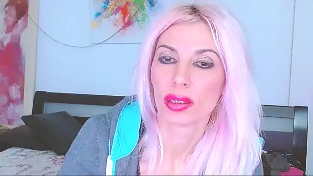 Snapshot of HoneyLara chatting on 2, 3, 2025 HoneyLara online show from 2, 3, 2025