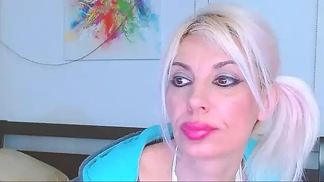 Snapshot of HoneyLara chatting on 13, 3, 2025 HoneyLara online show from 13, 3, 2025