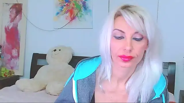 Snapshot of HoneyLara chatting on 6, 1, 2026 HoneyLara online show from 6, 1, 2026