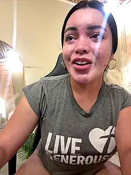 HotstuffCherrySummer online show from 3, 11, 2025