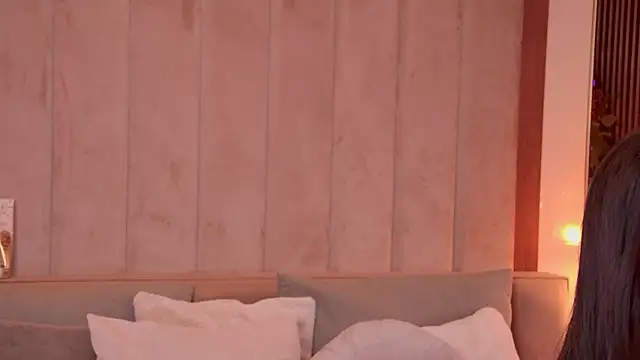 kaya b online show from 22, 4, 2026