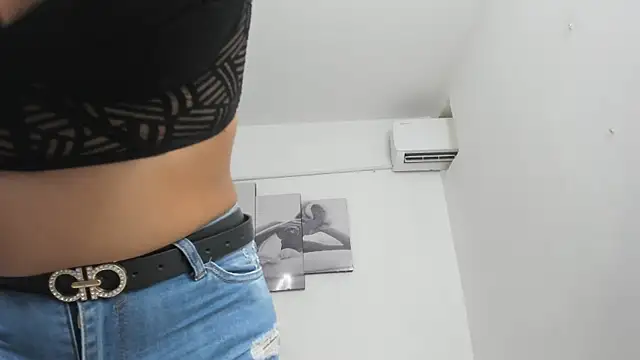 sofia valencia ms online show from 28, 2, 2025
