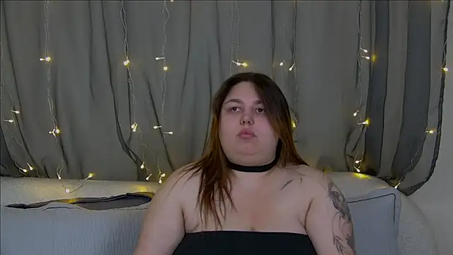 LillianKim online show from 30, 10, 2025