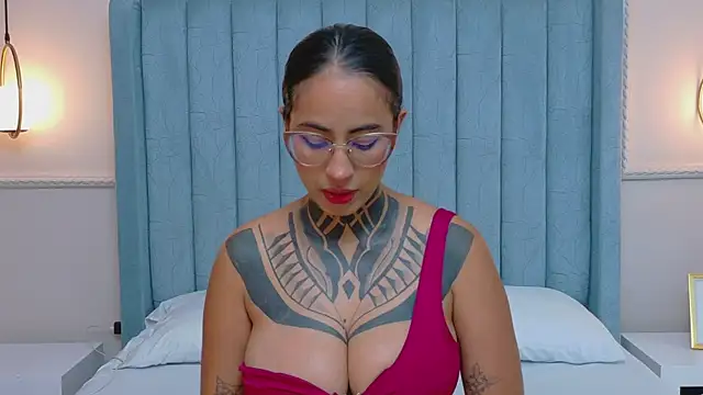 NicoleBlum online show from 18, 5, 2026
