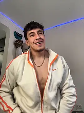 strongboy  online show from 17, 2, 2026