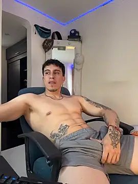 Snapshot of strongboy_ chatting on 16, 5, 2026 strongboy online show from 16, 5, 2026