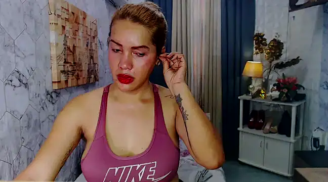 QueenDivineTsx online show from 7, 12, 2024