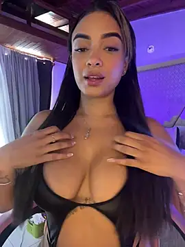 LEAH DOUUGLASS online show from 10, 3, 2025