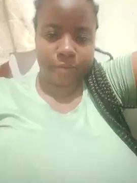 Snapshot of bigtitssxx chatting on 14, 9, 2025 bigtitssxx online show from 14, 9, 2025