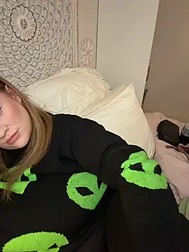 cinnatitties online show from 2, 11, 2025