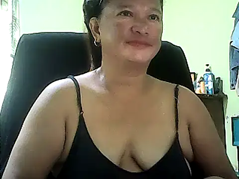 hott scarlett online show from 2, 1, 2025