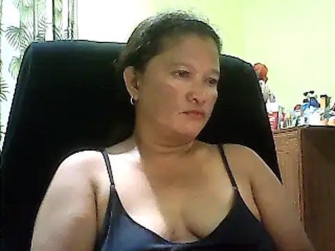 hott scarlett online show from 2, 1, 2025
