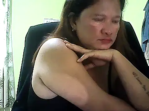 hott scarlett online show from 4, 1, 2025