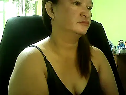 hott scarlett online show from 17, 2, 2025