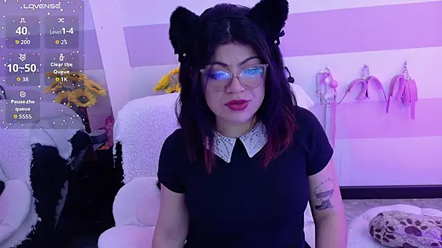 Catwhite  online show from 16, 5, 2026