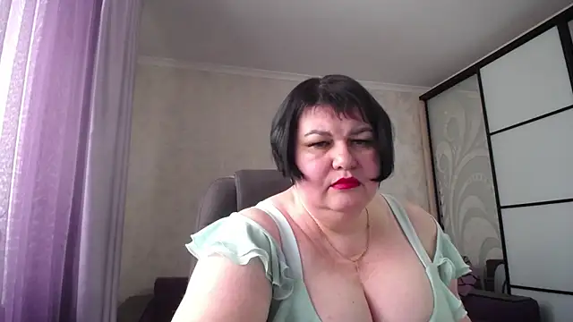 JuicyLady Di online show from 5, 2, 2025