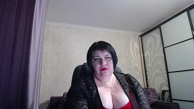 JuicyLady Di online show from 6, 2, 2025