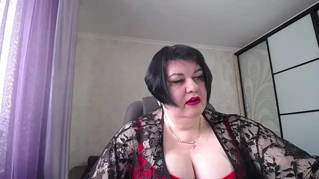 JuicyLady Di online show from 8, 2, 2025