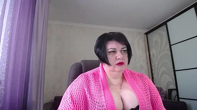 JuicyLady Di online show from 9, 2, 2025