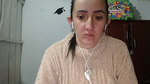 Snapshot of DeepAnal07 chatting on 18, 11, 2025 DeepAnal07 online show from 18, 11, 2025