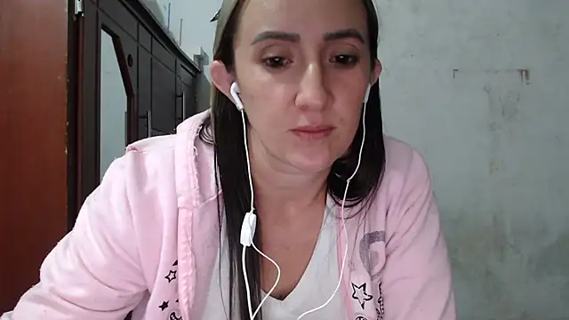 Snapshot of DeepAnal07 chatting on 6, 5, 2026 DeepAnal07 online show from 6, 5, 2026