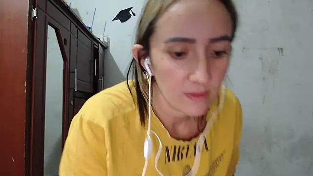 Snapshot of DeepAnal07 chatting on 8, 6, 2026 DeepAnal07 online show from 8, 6, 2026