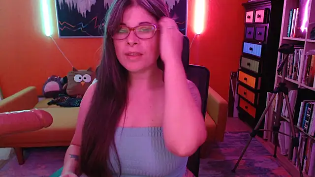 TheLenaAdams online show from 4, 12, 2025