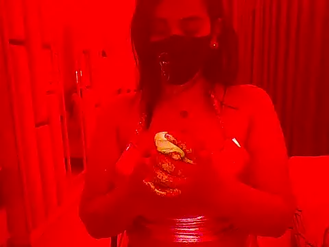 Snapshot of Lovelywife786 chatting on 4, 12, 2024 Lovelywife786 online show from 4, 12, 2024