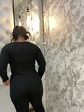 EmilyQueen3x online show from 6, 1, 2025